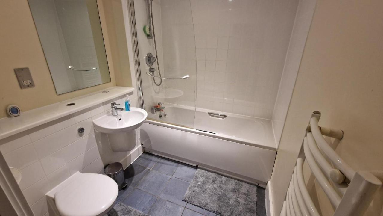 Two Bedroom Apartment, Birmingham City Centre B1 ภายนอก รูปภาพ